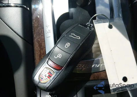 2016 Porsche Cayenne S z USA, uszkodzony, nr VIN WP1AB2A29GLA93652